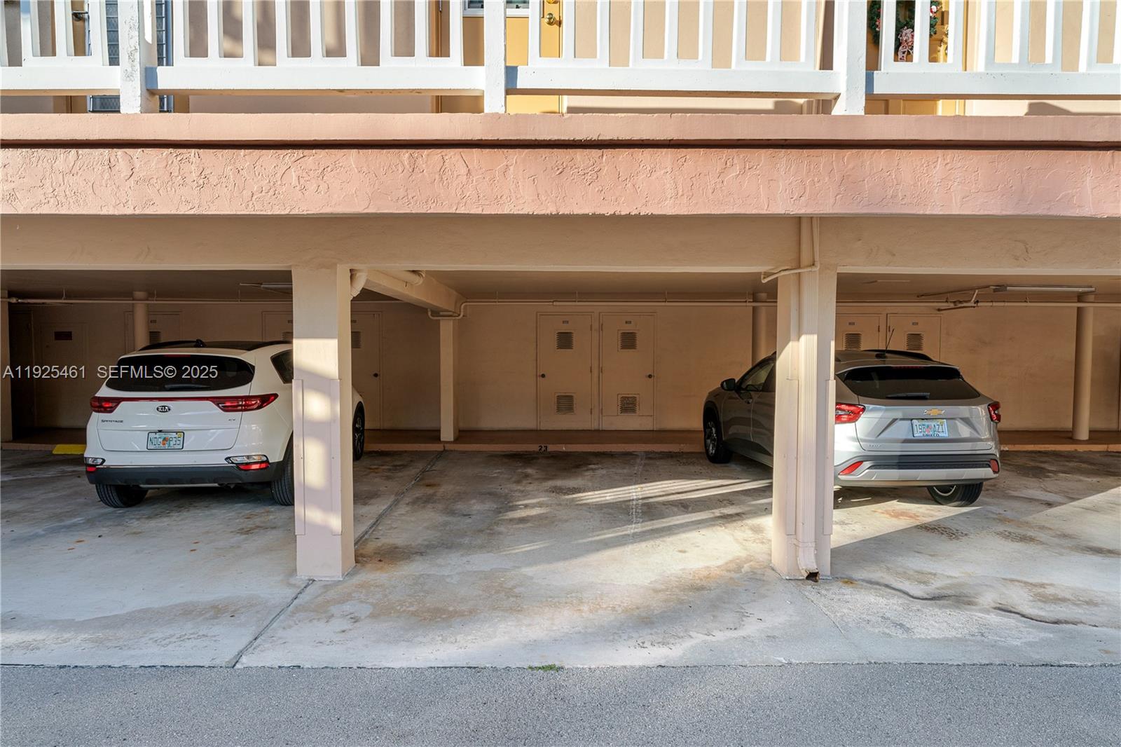 PLANTATION TERRACE CONDO - Residential