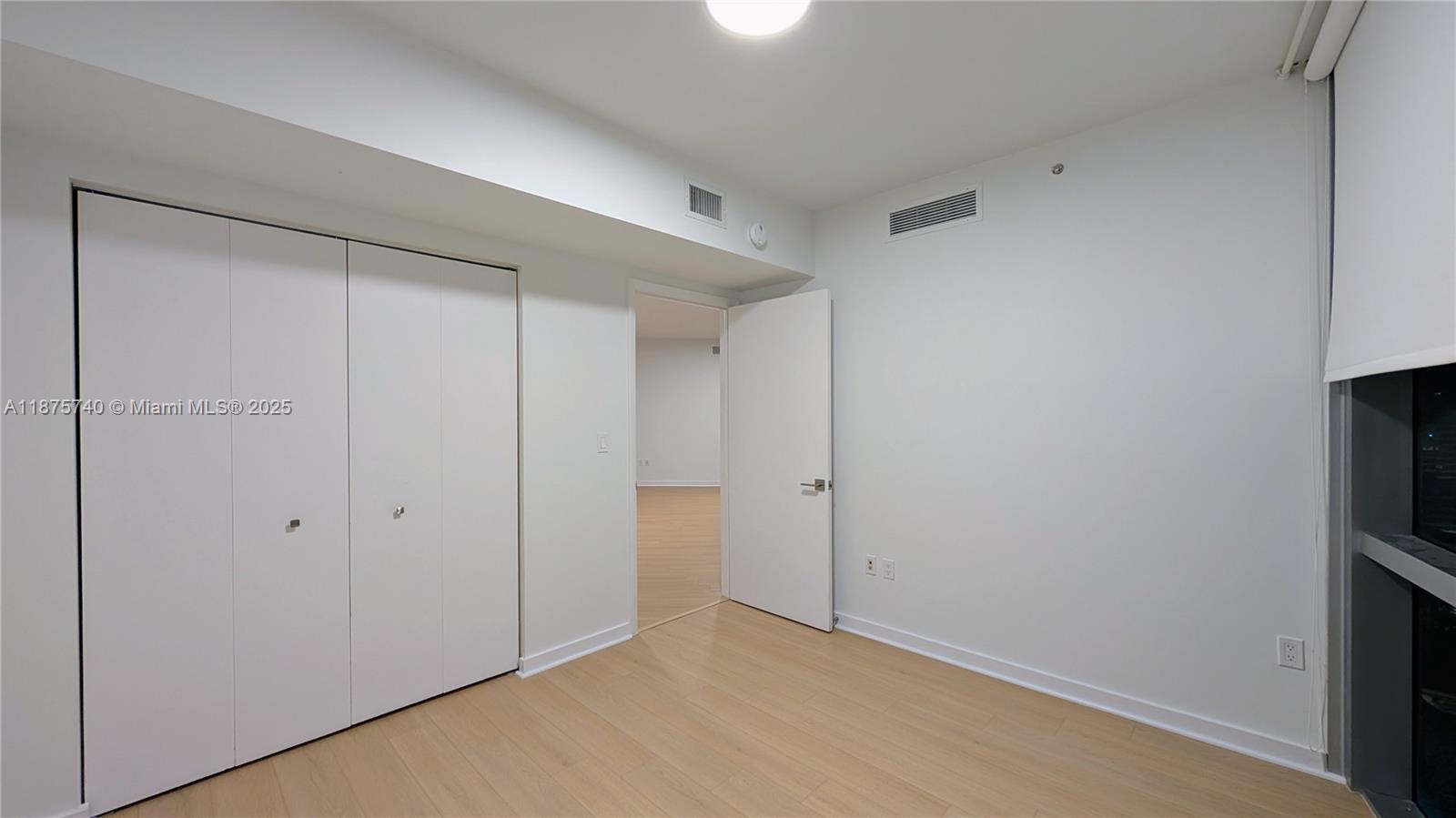 WIND CONDO - Residential Lease