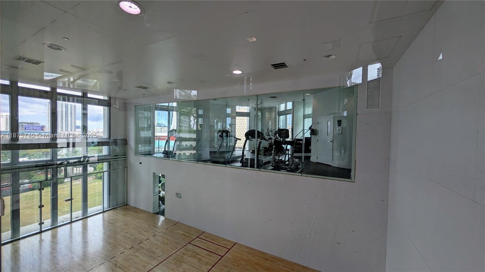 WIND CONDO - Residential Lease