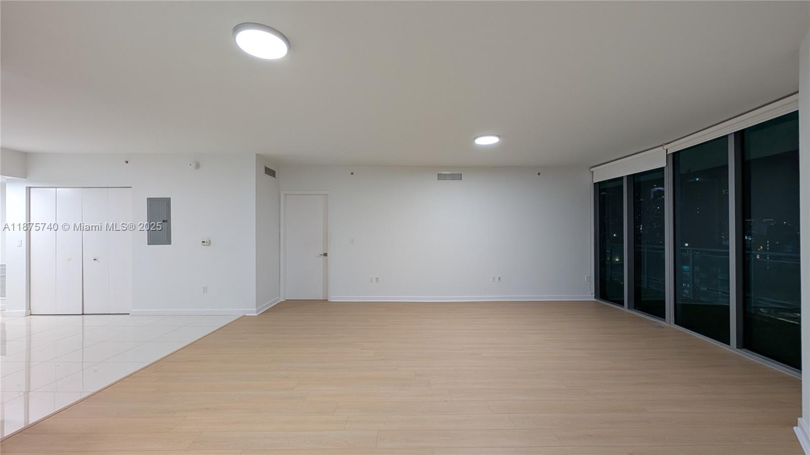 WIND CONDO - Residential Lease