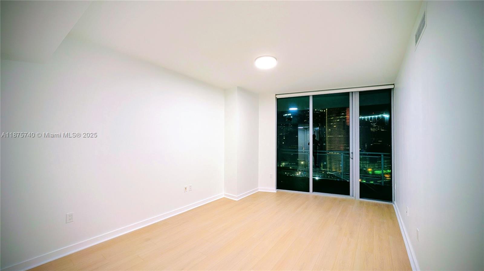 WIND CONDO - Residential Lease