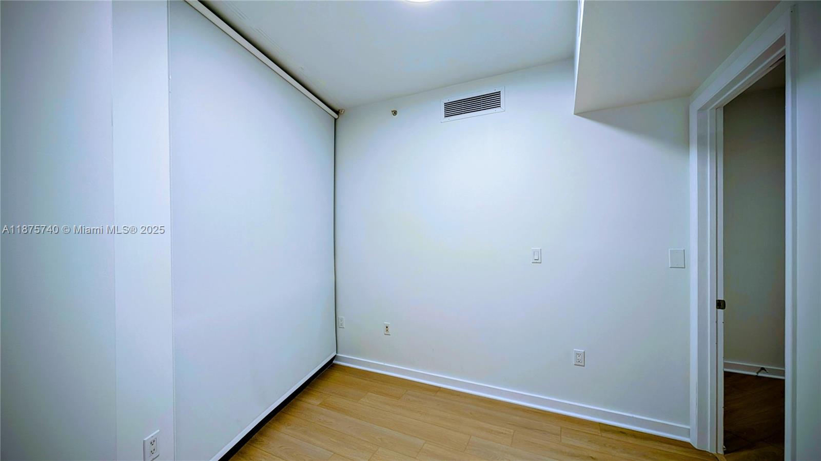 WIND CONDO - Residential Lease