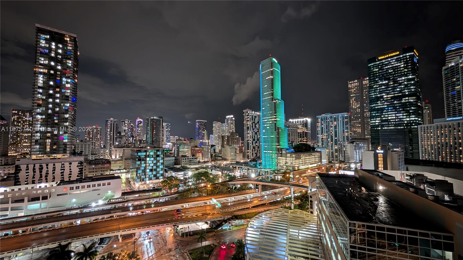 WIND CONDO - Residential Lease