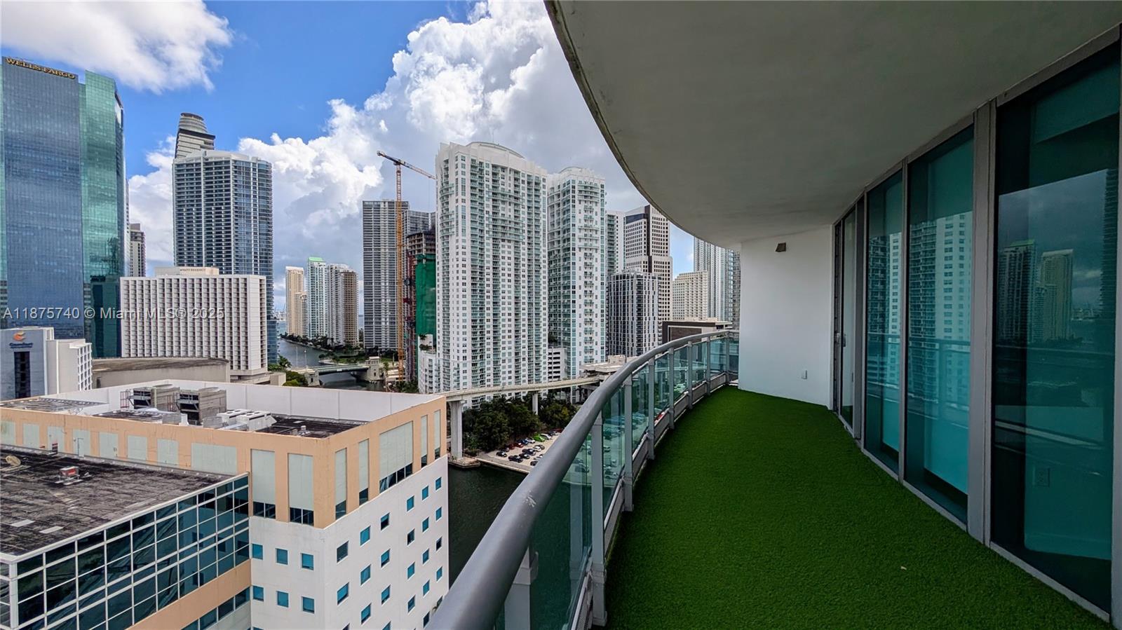 WIND CONDO - Residential Lease