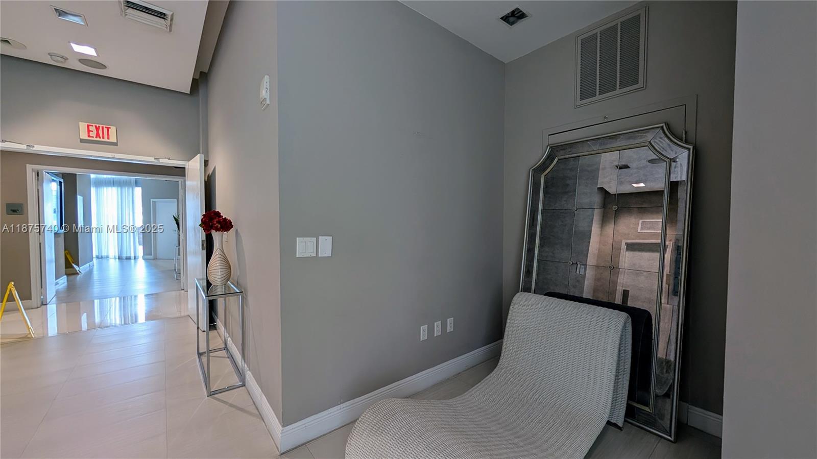 WIND CONDO - Residential Lease