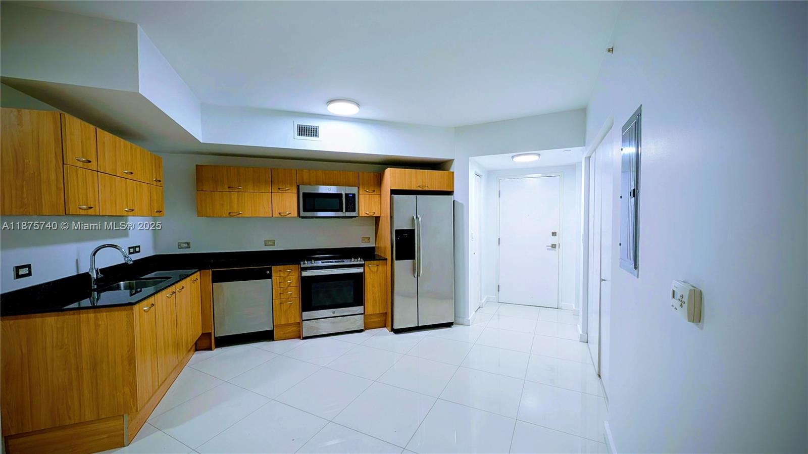 WIND CONDO - Residential Lease