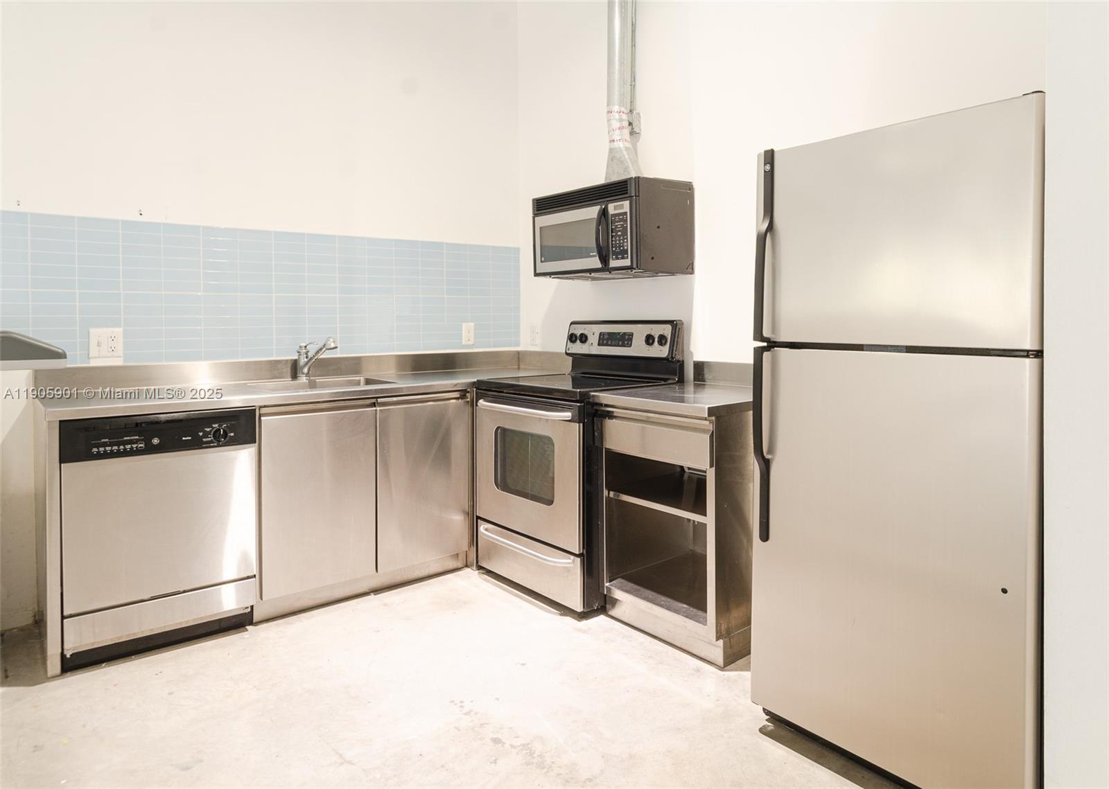 WYNWOOD LOFTS CONDO - Residential Lease