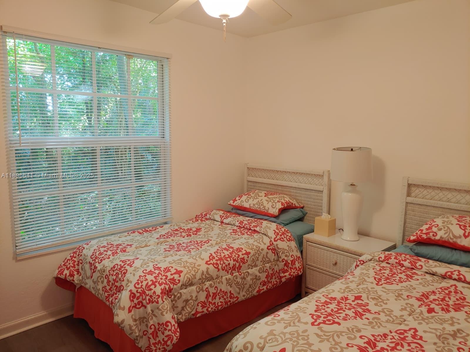 THE RESIDENCE - Residential