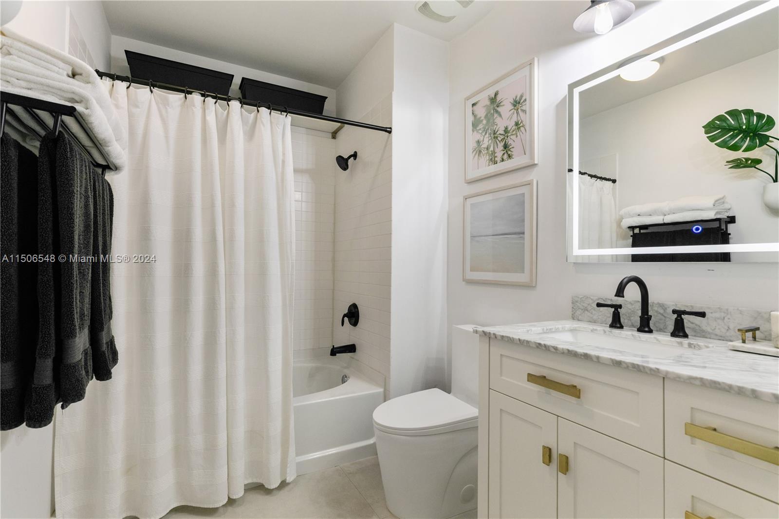 EDGE CONDO - Residential