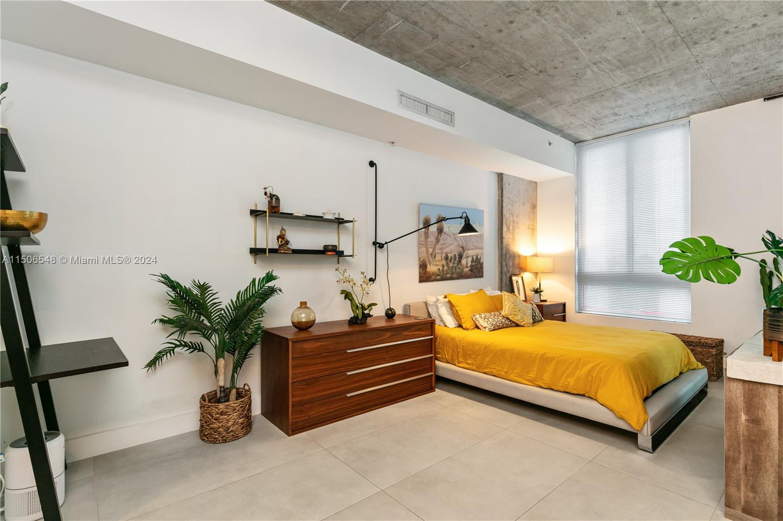 EDGE CONDO - Residential