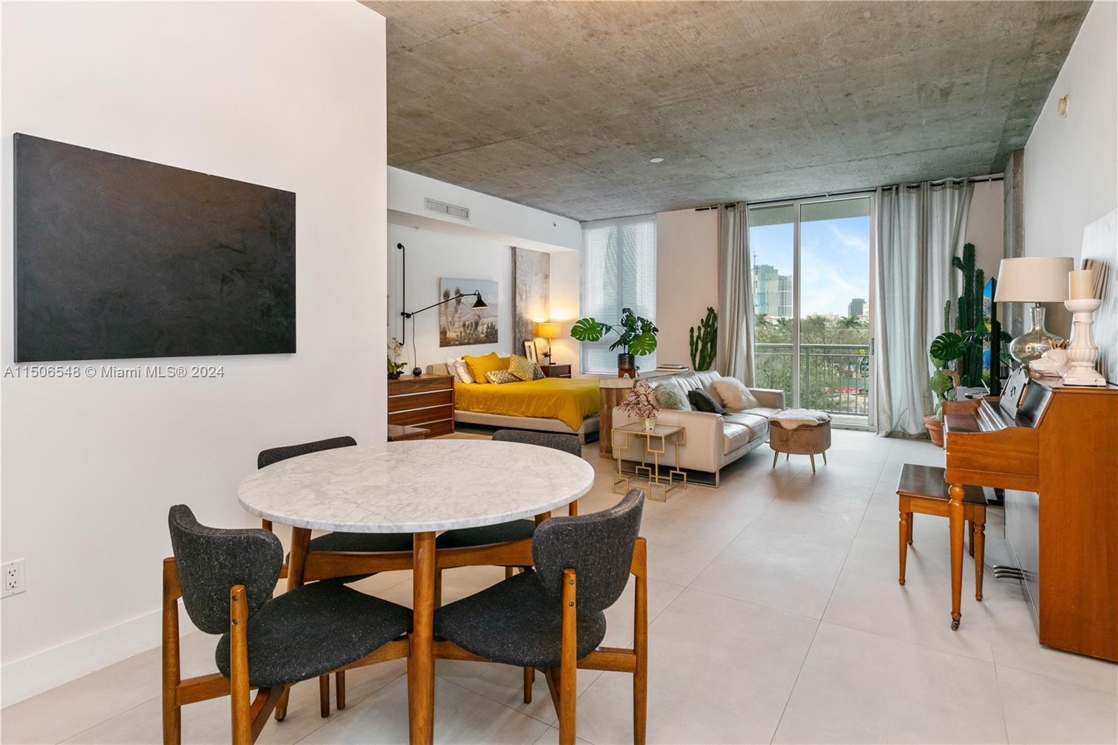 EDGE CONDO - Residential