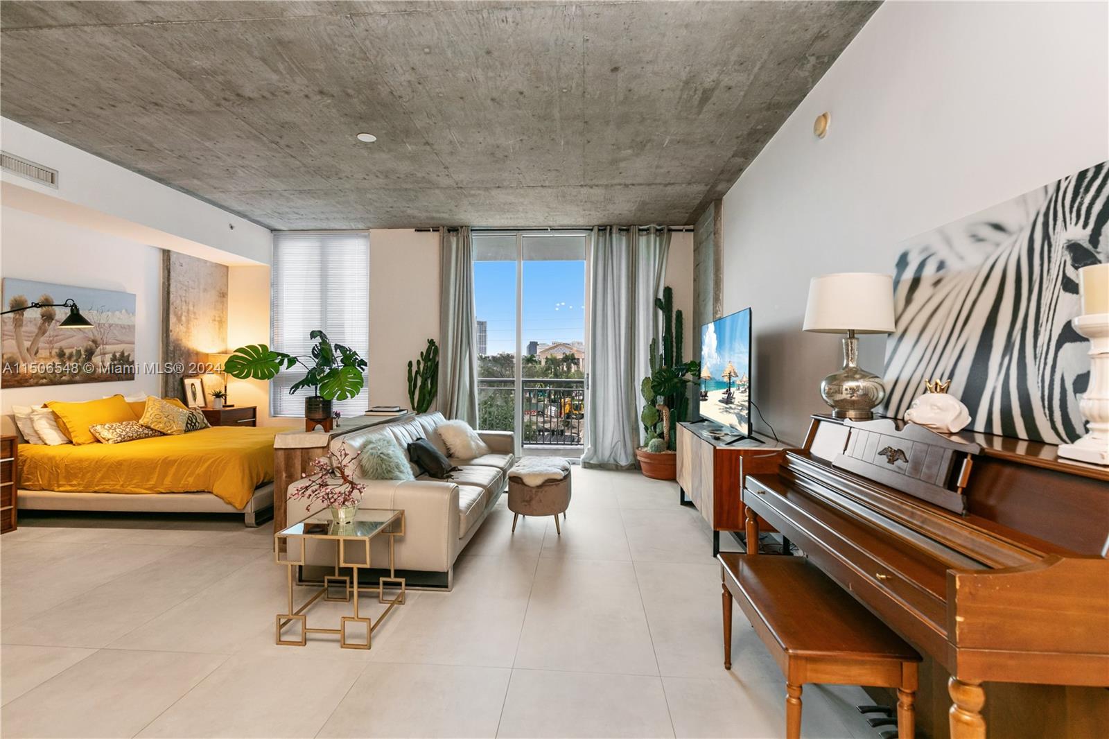 EDGE CONDO - Residential