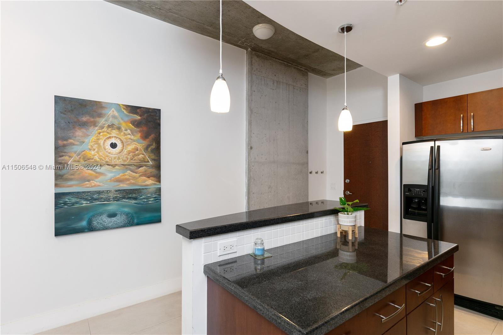 EDGE CONDO - Residential