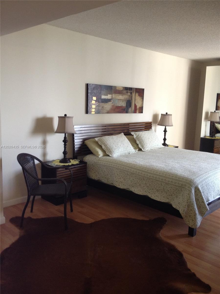TURNBERRY ISLE CONDO - Residential