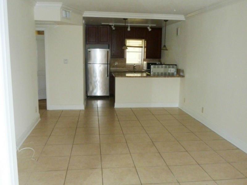 PROGRESSO 2-18 D - Residential Lease