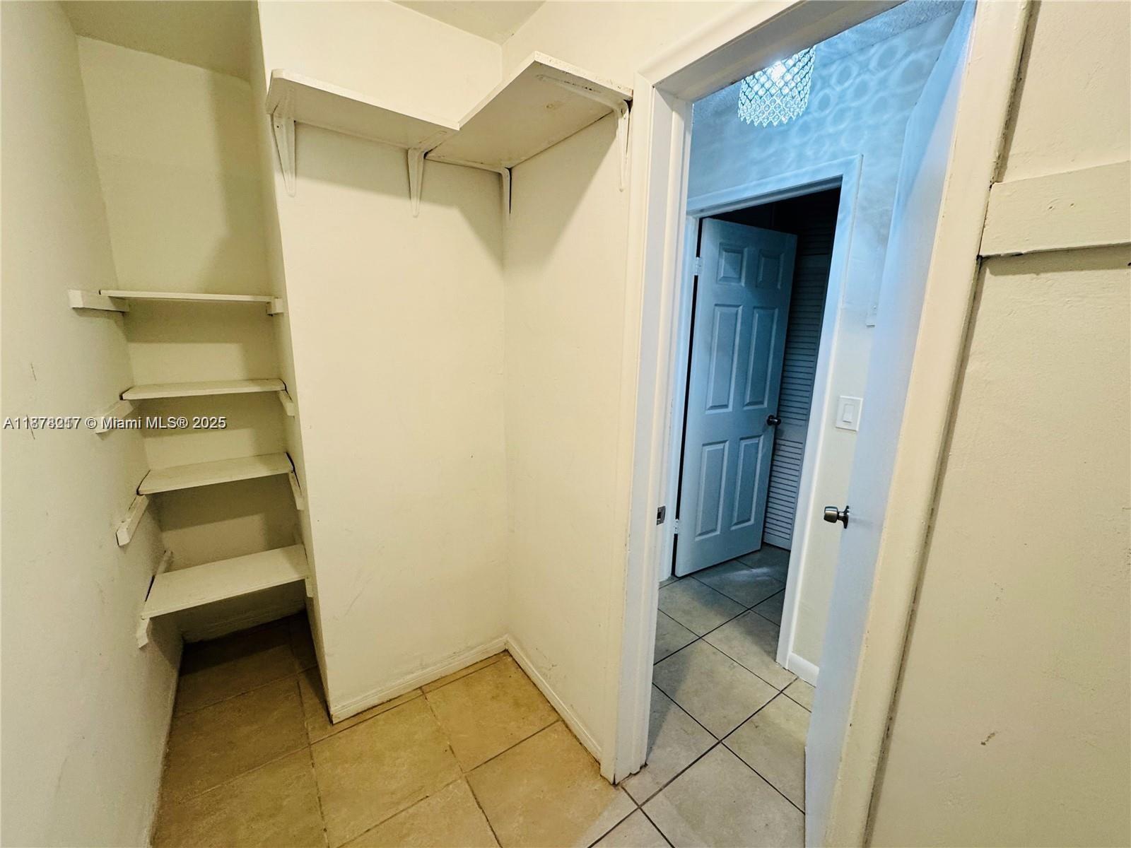 CLEVE APTS CONDO - Residential