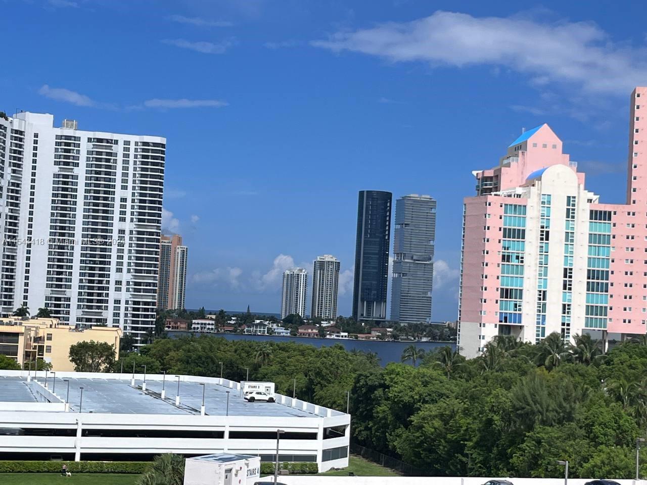 PARC CENTRAL AVENTURA SOU - Residential