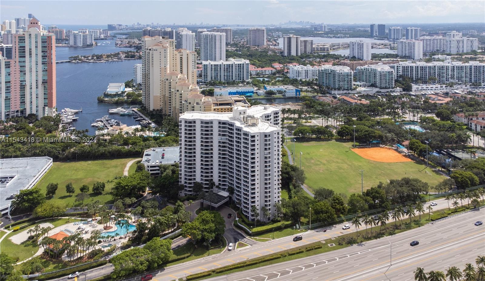 PARC CENTRAL AVENTURA SOU - Residential