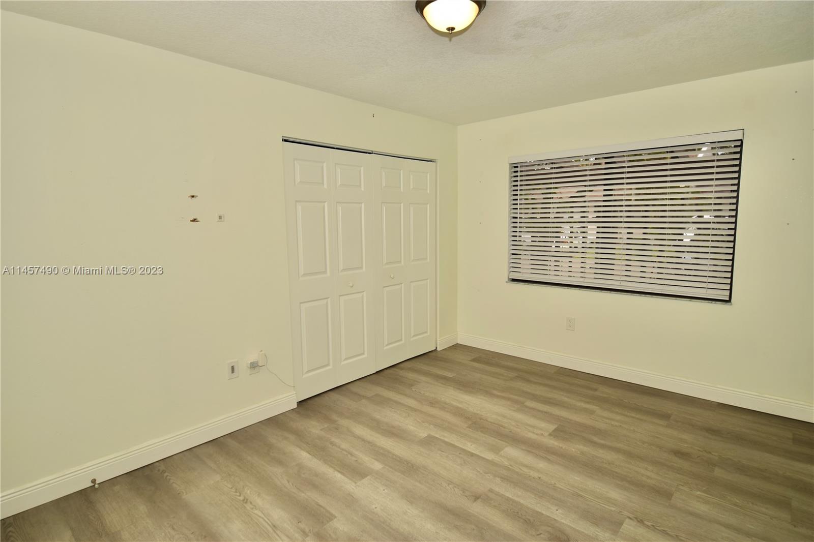 EVERGLADES SUGAR & LAND C - Residential Lease