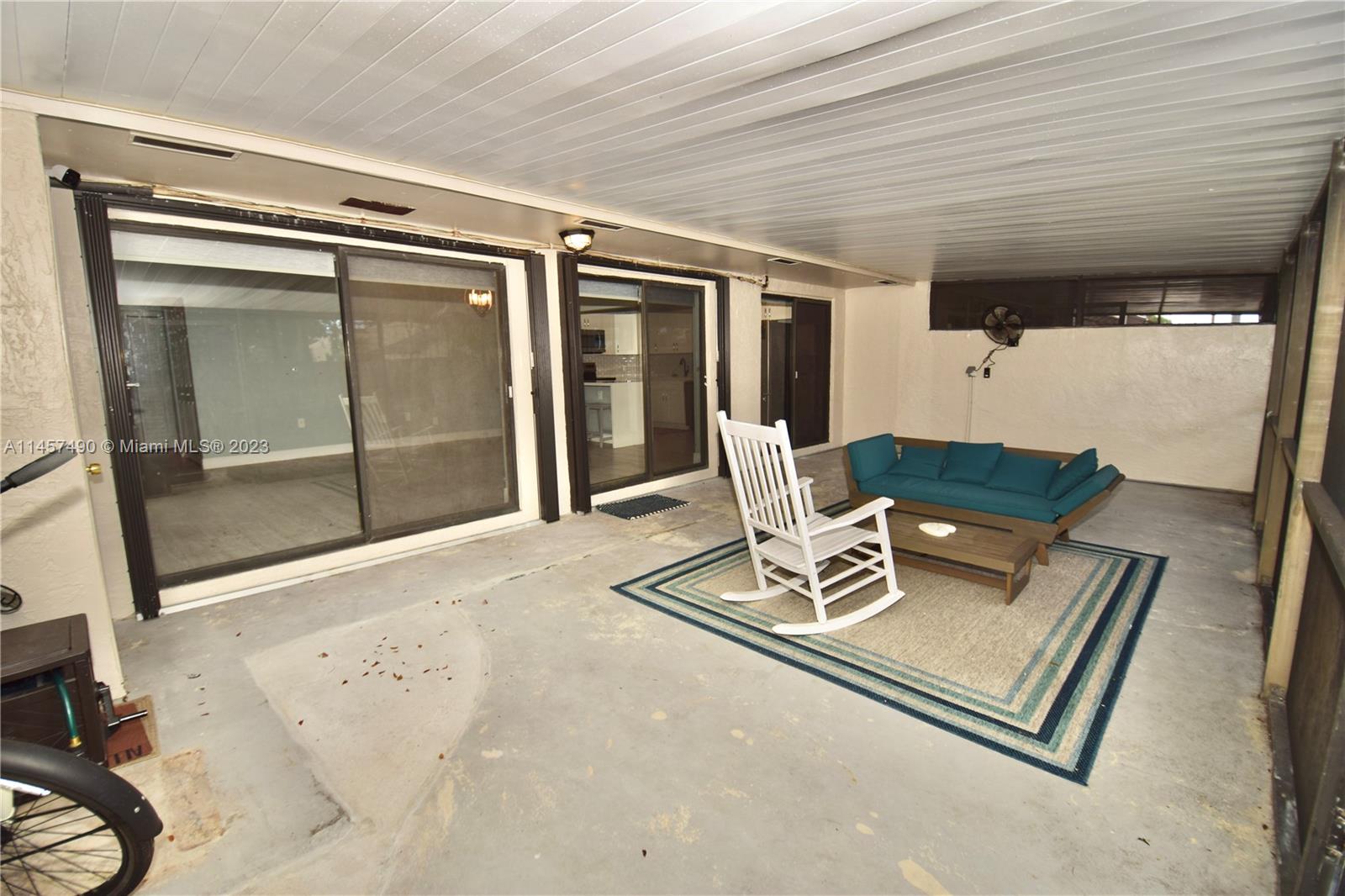 EVERGLADES SUGAR & LAND C - Residential Lease