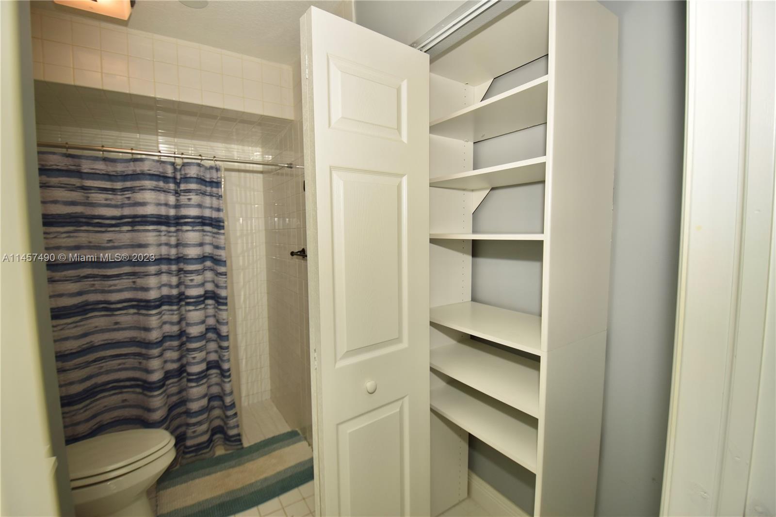 EVERGLADES SUGAR & LAND C - Residential Lease