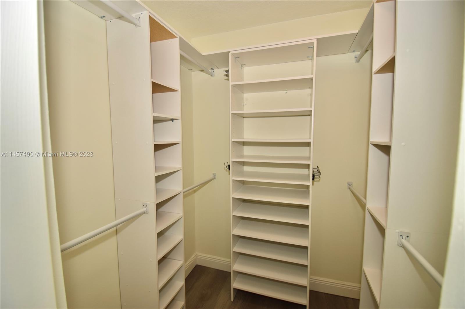 EVERGLADES SUGAR & LAND C - Residential Lease