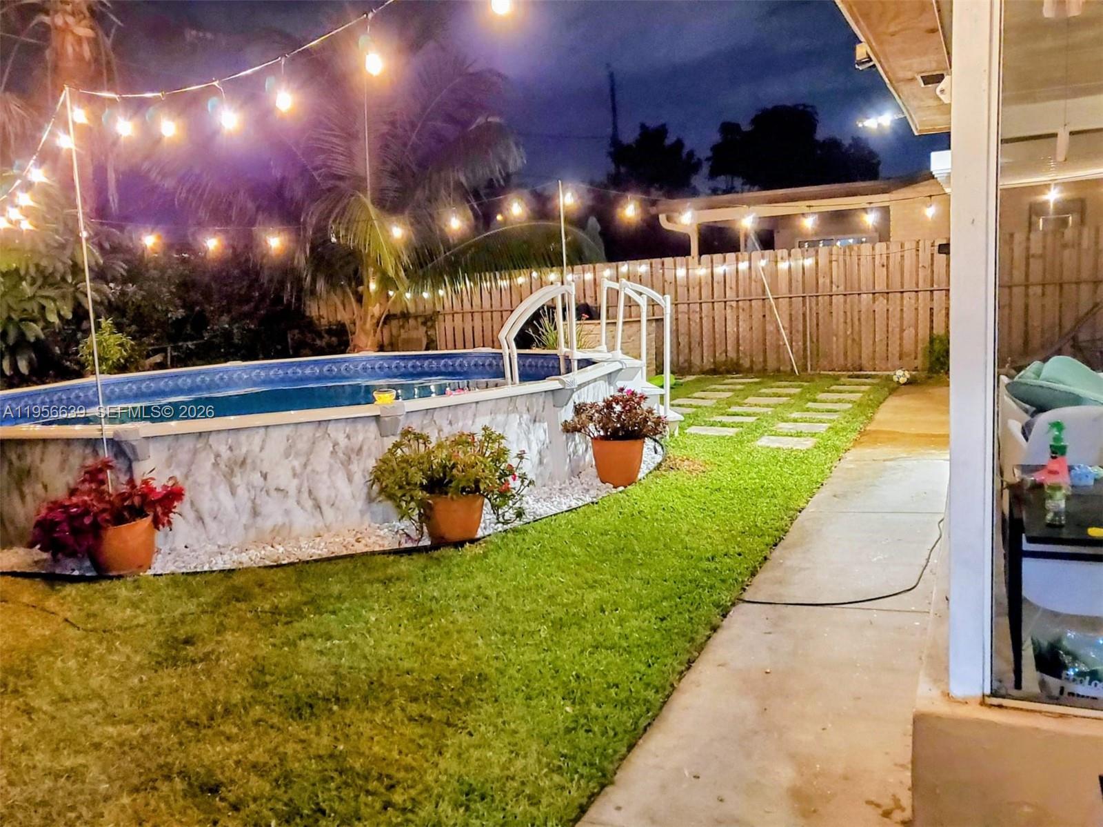 SUNRISE GOLF VILLAGE SEC - Residential Lease