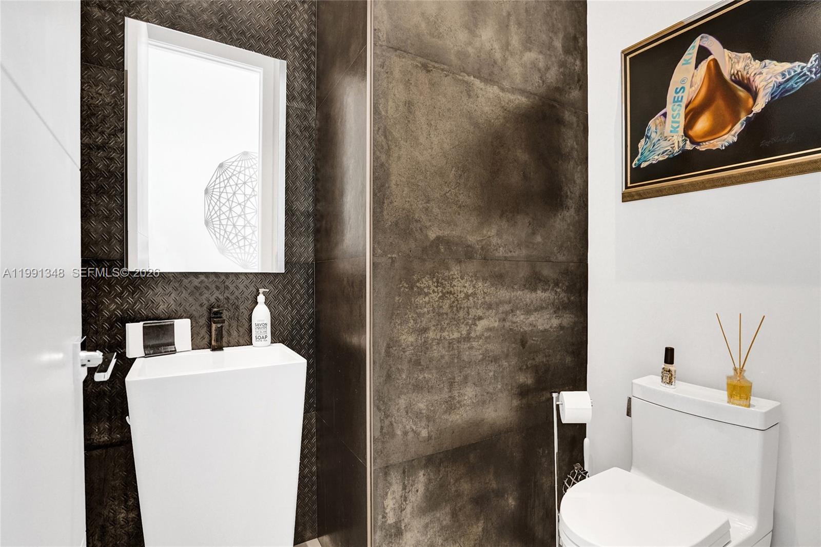 HIGHLAND WOODS SEC 2 - Residential