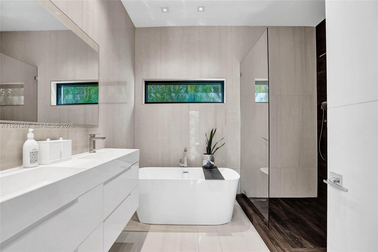 HIGHLAND WOODS SEC 2 - Residential