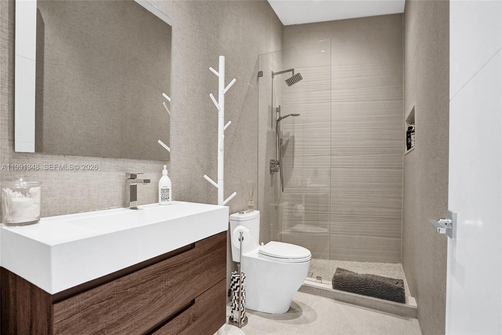 HIGHLAND WOODS SEC 2 - Residential