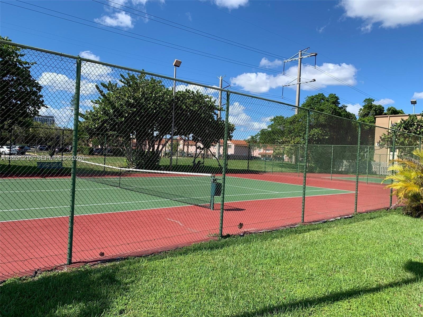 DORAL GARDENS II CONDO - Residential Lease