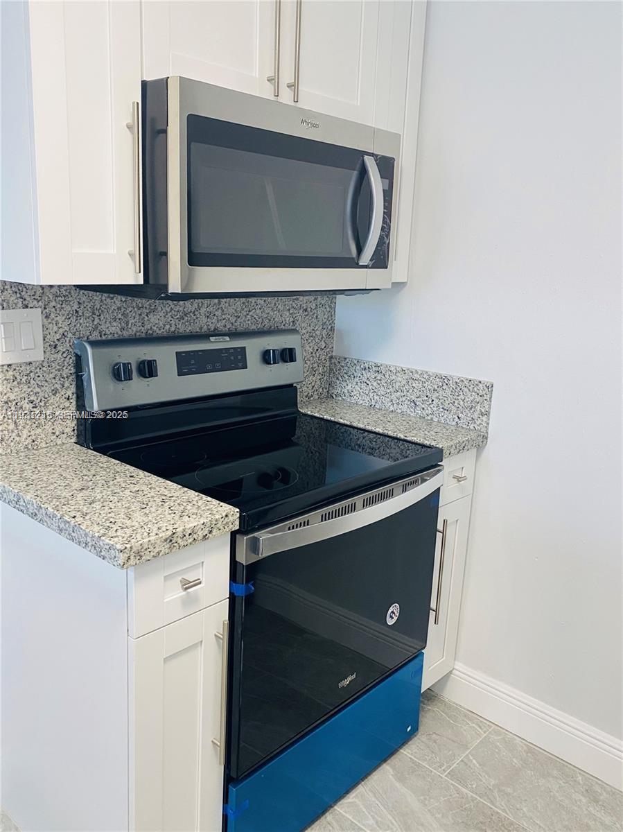 DORAL GARDENS II CONDO - Residential Lease