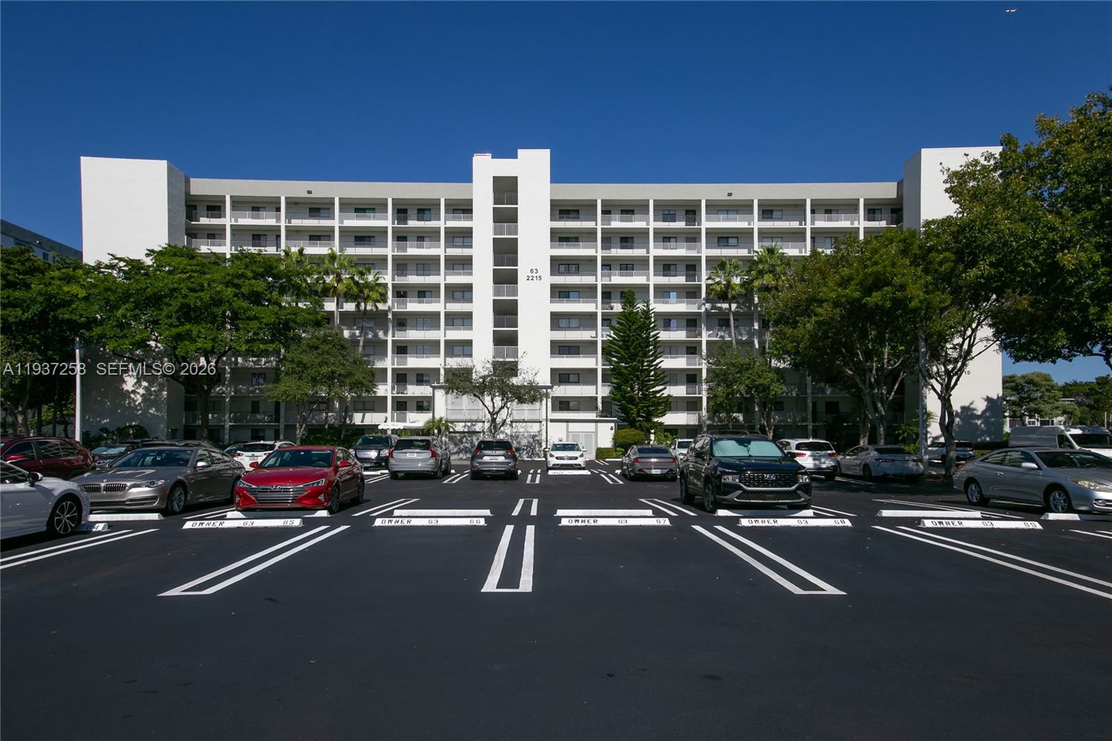 CYPRESS BEND CONDOMINIUM - Residential