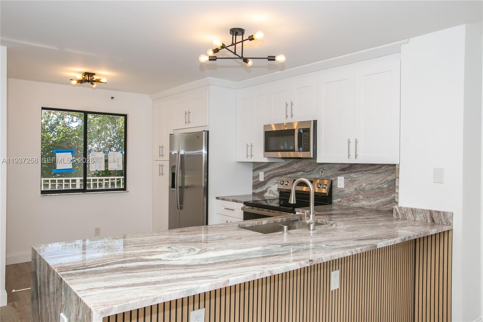 2215 Cypress Island Dr 608