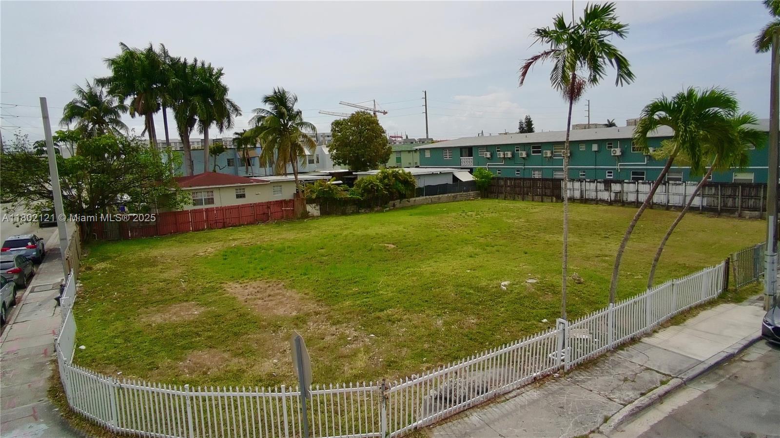 895 NW 45th Ave