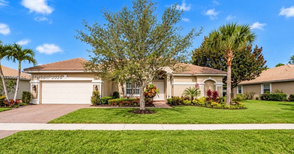 Photo of 6918 SE Sleepy Hollow Ln, Stuart, FL 34997 (MLS # A12068284)