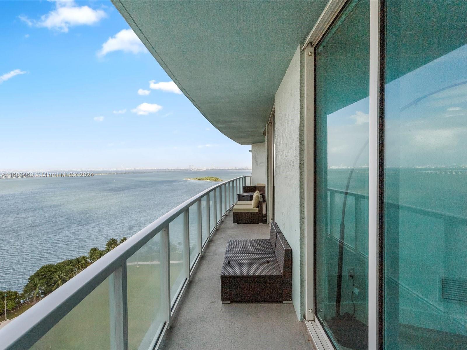 QUANTUM ON THE BAY CONDO - Residential