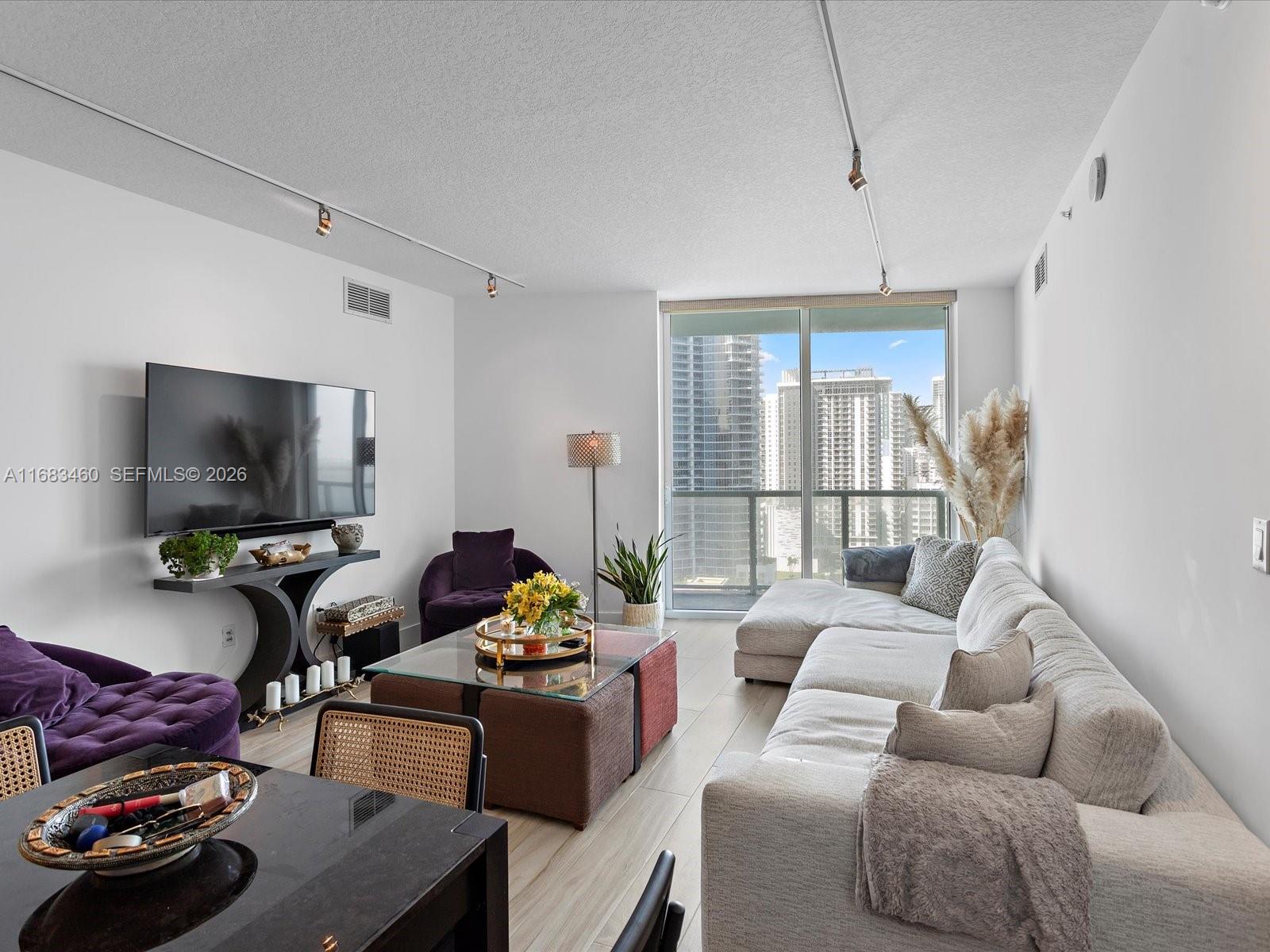 QUANTUM ON THE BAY CONDO - Residential