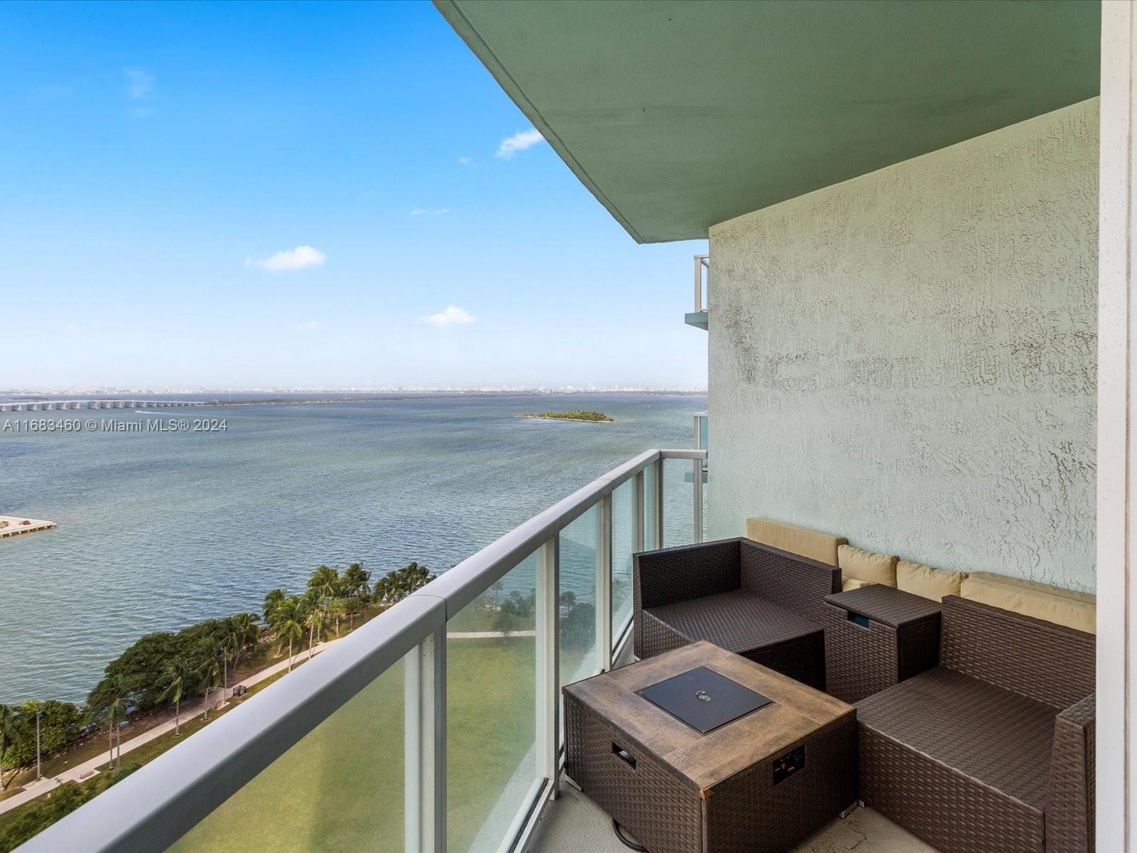 QUANTUM ON THE BAY CONDO - Residential