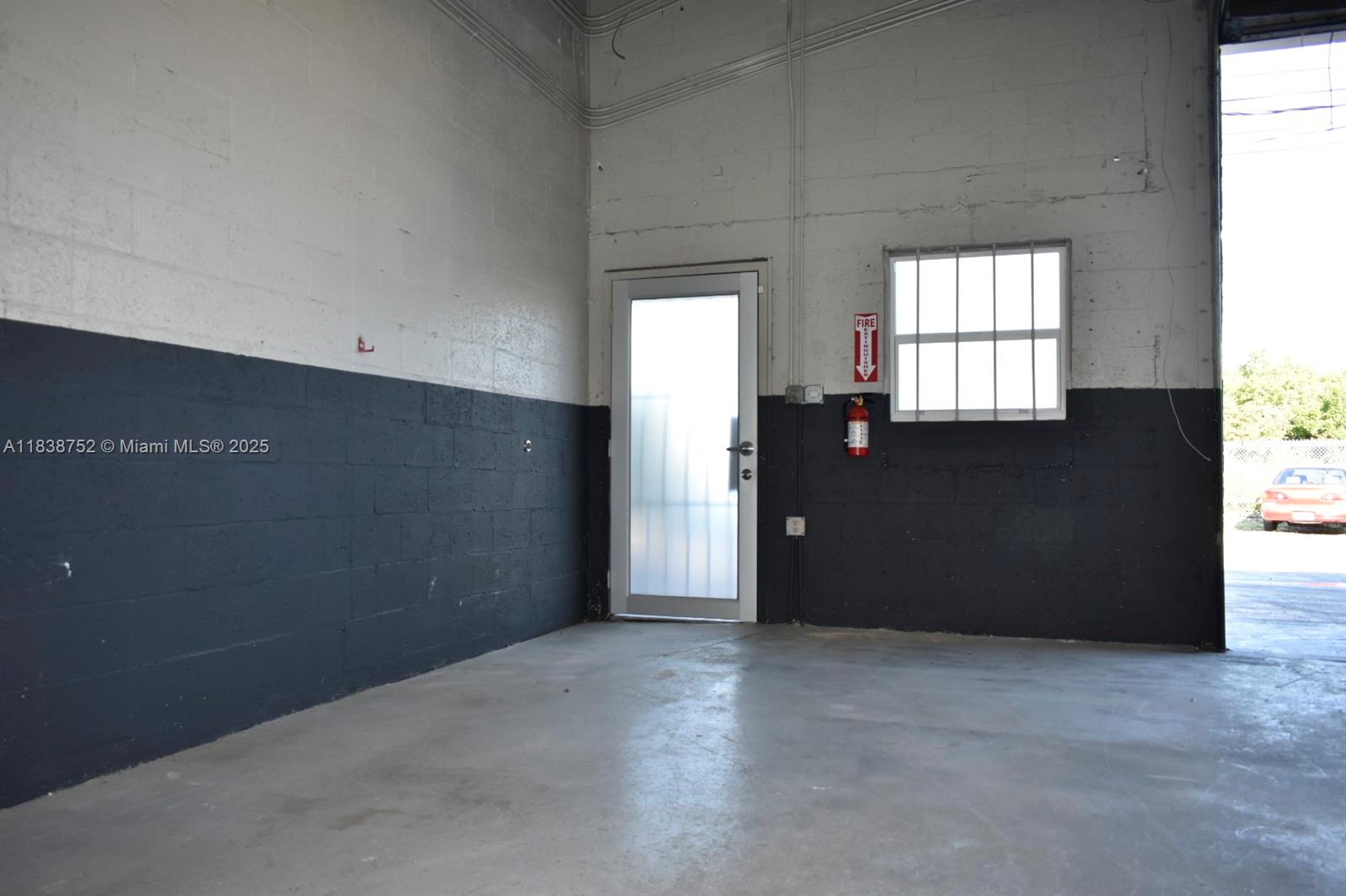 2381 SW 57th Ave