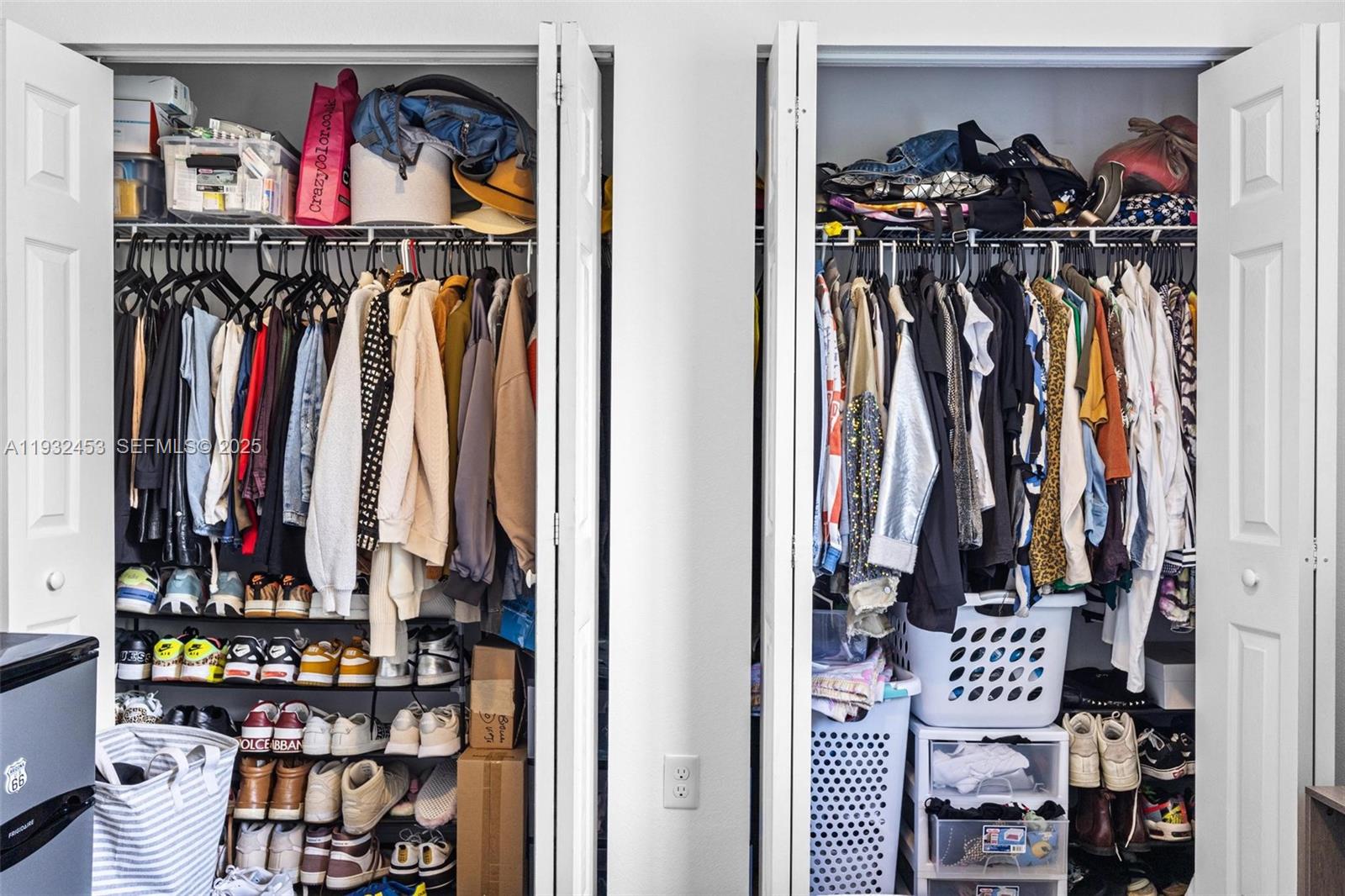 EMILIOS PLACE AT OASIS - Residential