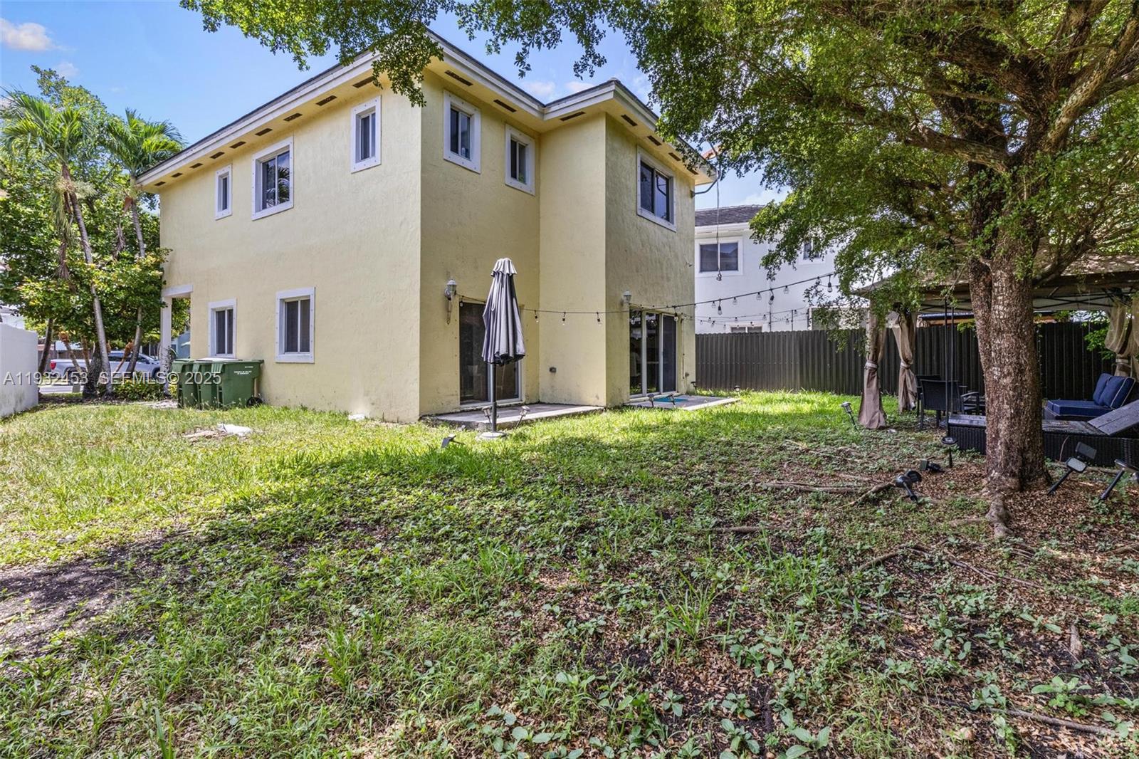 EMILIOS PLACE AT OASIS - Residential