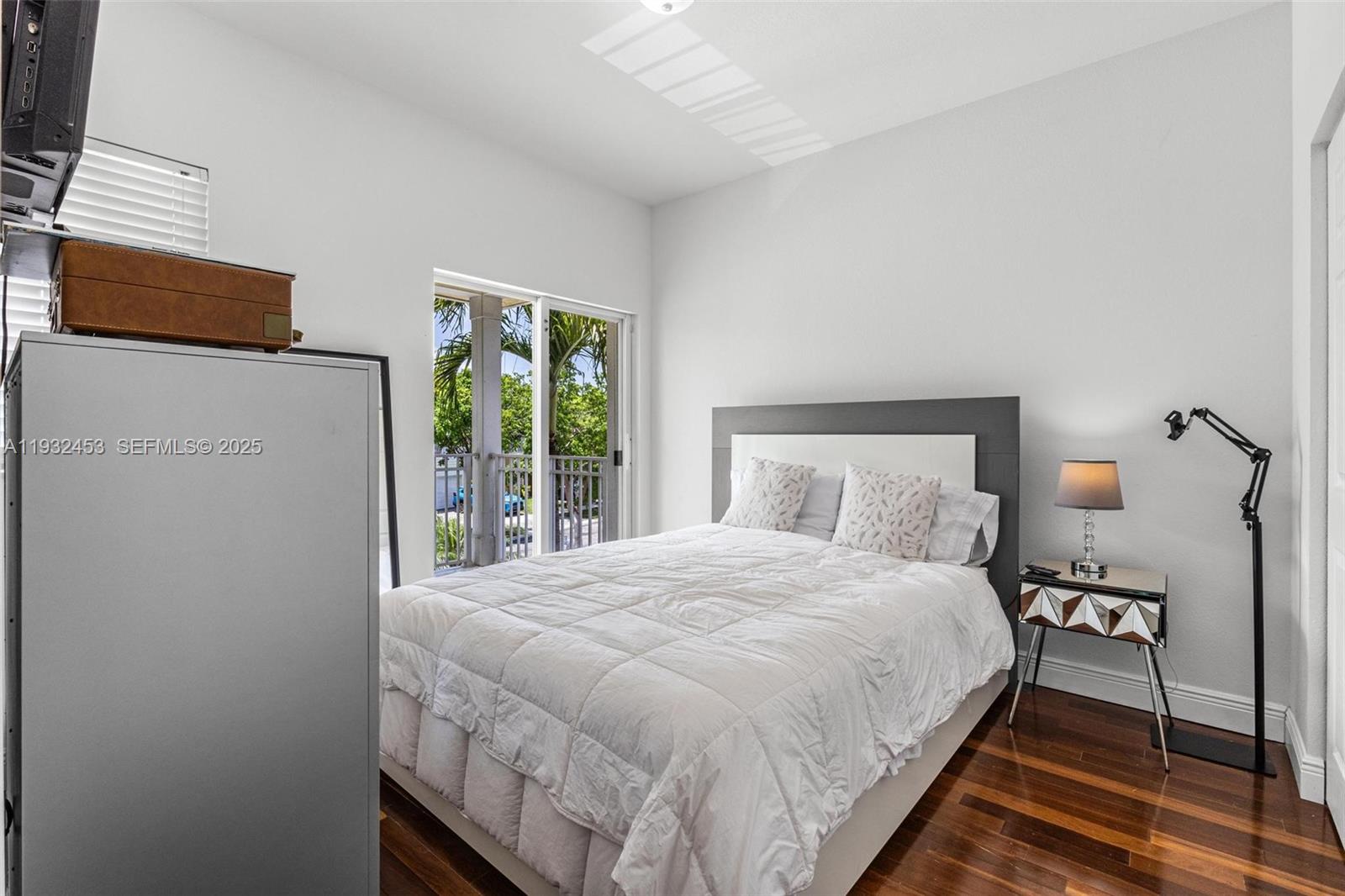 EMILIOS PLACE AT OASIS - Residential