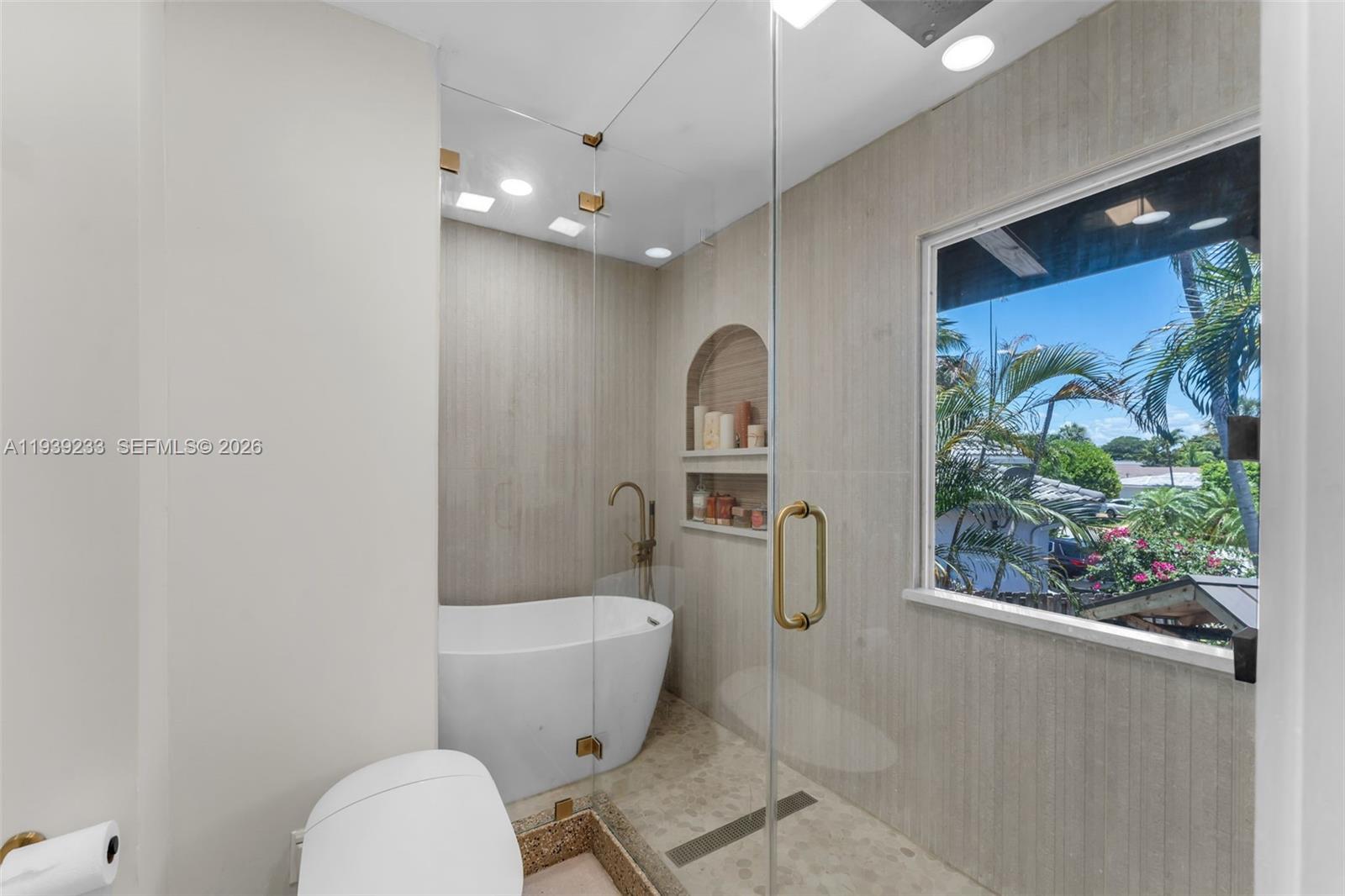 TWIN OAKS - Residential