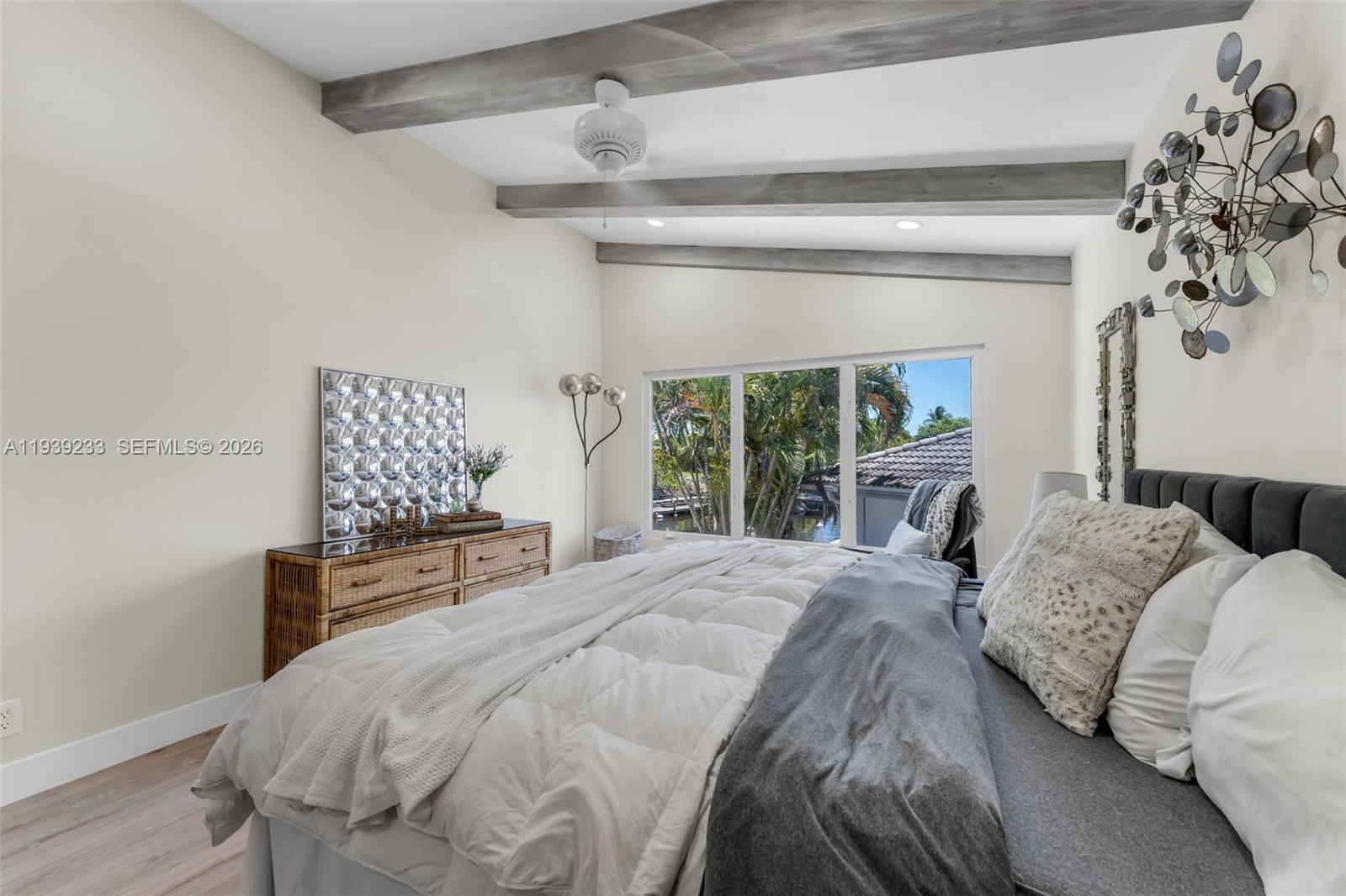 TWIN OAKS - Residential