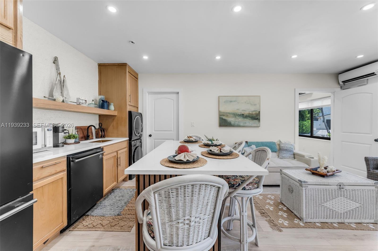 TWIN OAKS - Residential