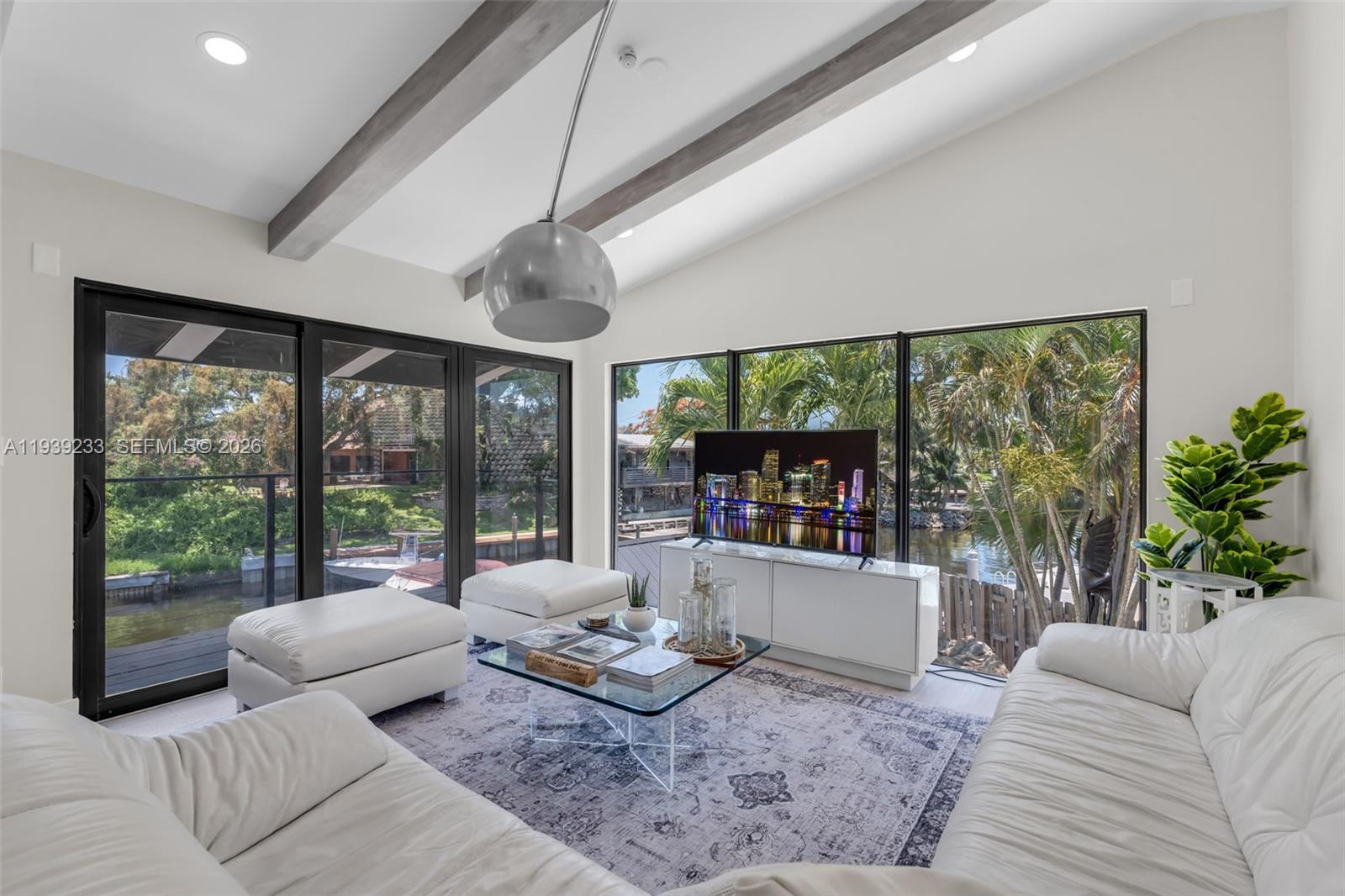 TWIN OAKS - Residential