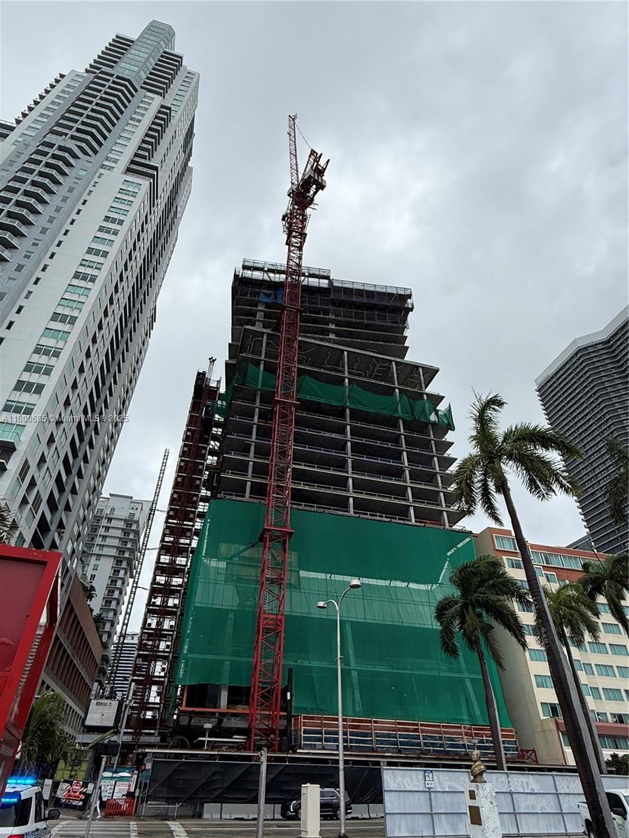 Waldorf Astoria Miami - Residential