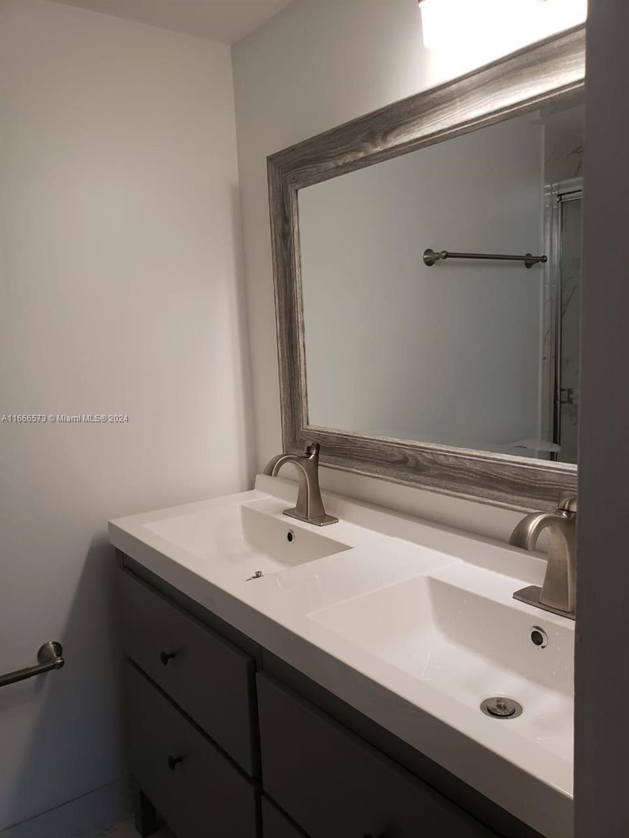 CORONADO AT JACARANDA PHA - Residential