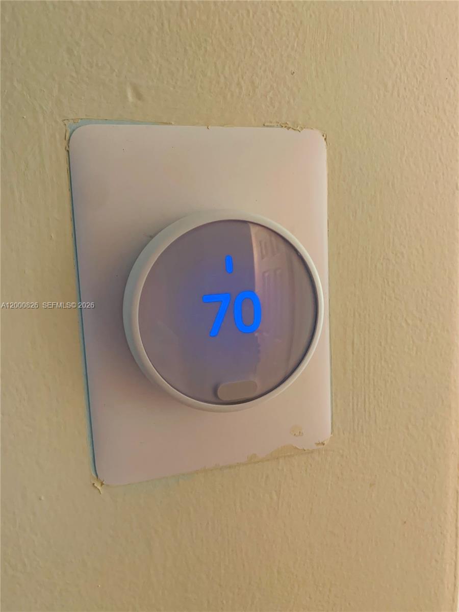 PLAZA OF AMERICAS CONDO P - Residential Lease